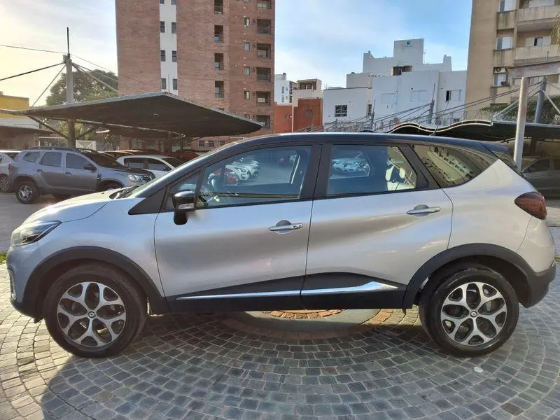Renault Captur 2.0 Intens 2019 - foto 2