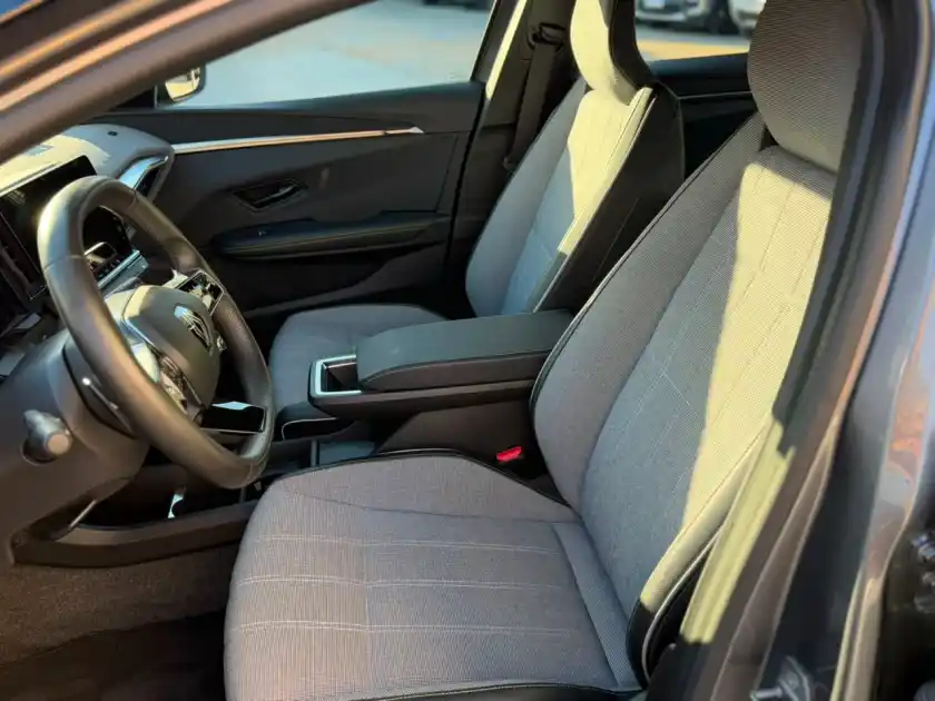 Renault Megane E-Tech Eléctrico 2024 - foto 4