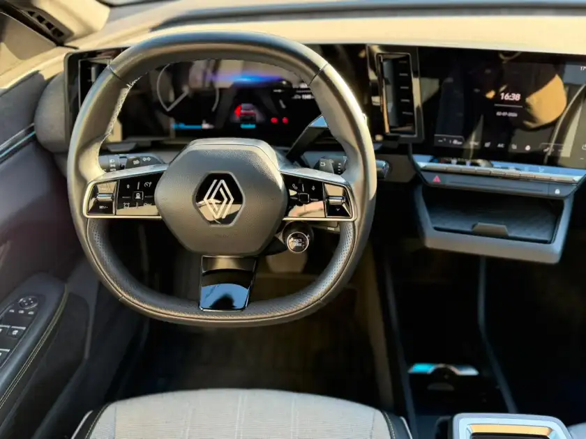 Renault Megane E-Tech Eléctrico 2024 - foto 5