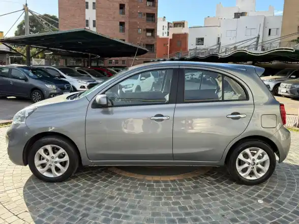 Nissan March 1.6 Media-Tech Pure Drive L14 2014 - foto 2