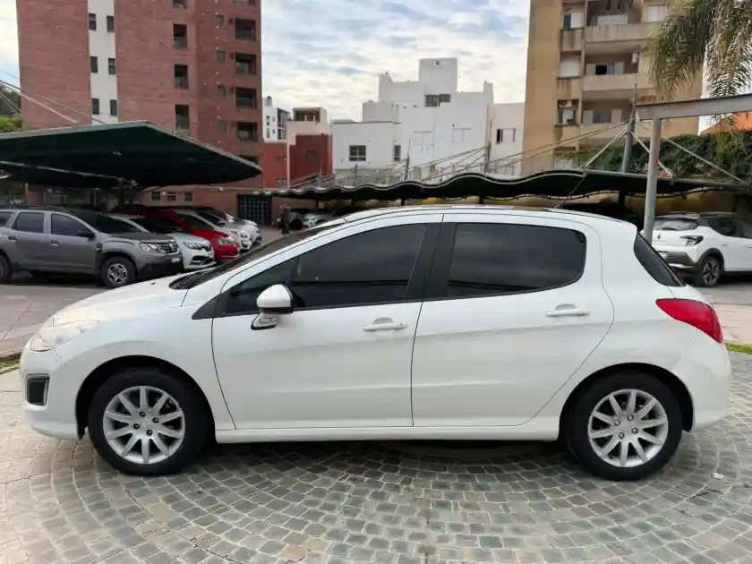 Peugeot 308 1.6 Allure L12 2014 - foto 2