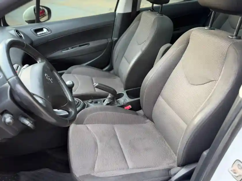 Peugeot 308 1.6 Allure L12 2014 - foto 3