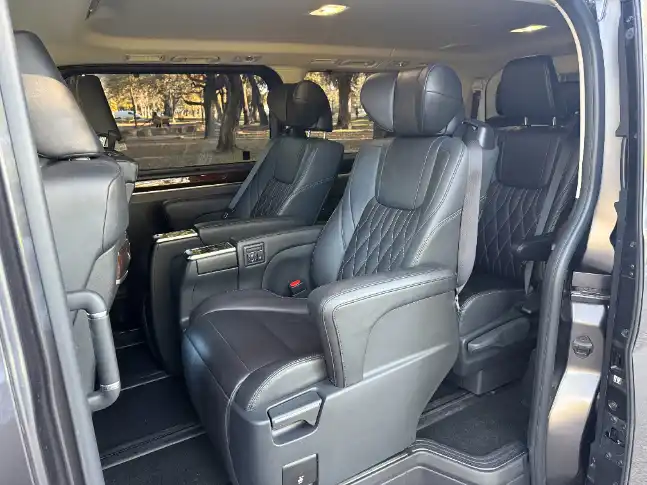 Toyota Hiace 2.8 D Wagon Premium 2023 - foto 3