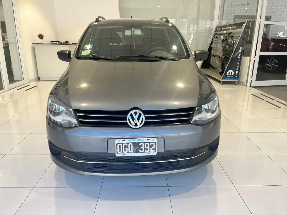 Volkswagen Suran 1.6 Tredline 2014 - foto 2