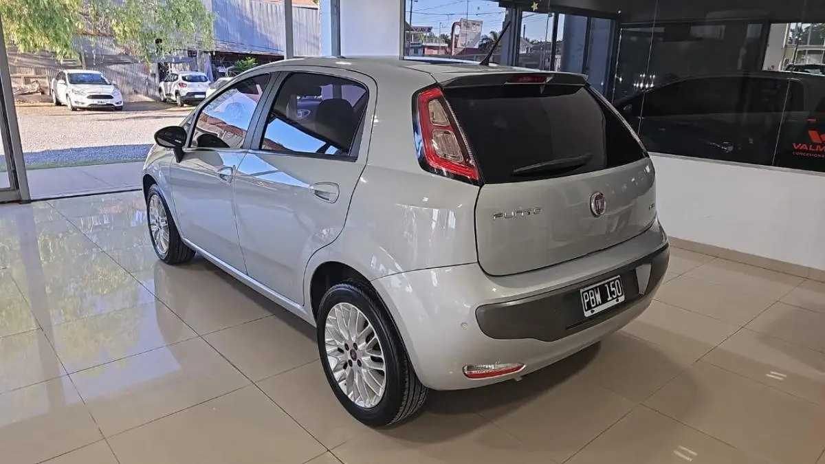 Fiat Punto Essence 1.6 16V 2015 - foto 4