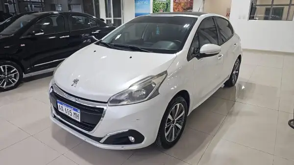 Peugeot 208 1.6 2016 - foto 1