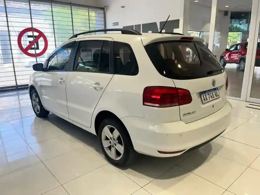 Volkswagen Suran 1.6 Tredline 2016 - foto 4