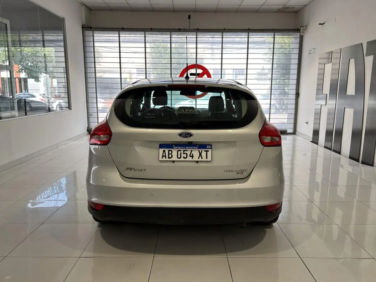 Ford Focus Titanium 2.0 At 2017 - foto 4