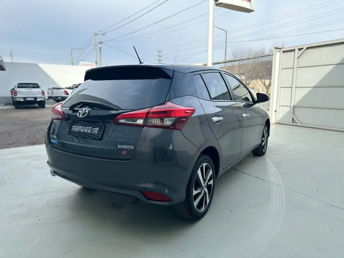 Toyota Yaris S 1.5 5P Cvt 2022 - foto 3