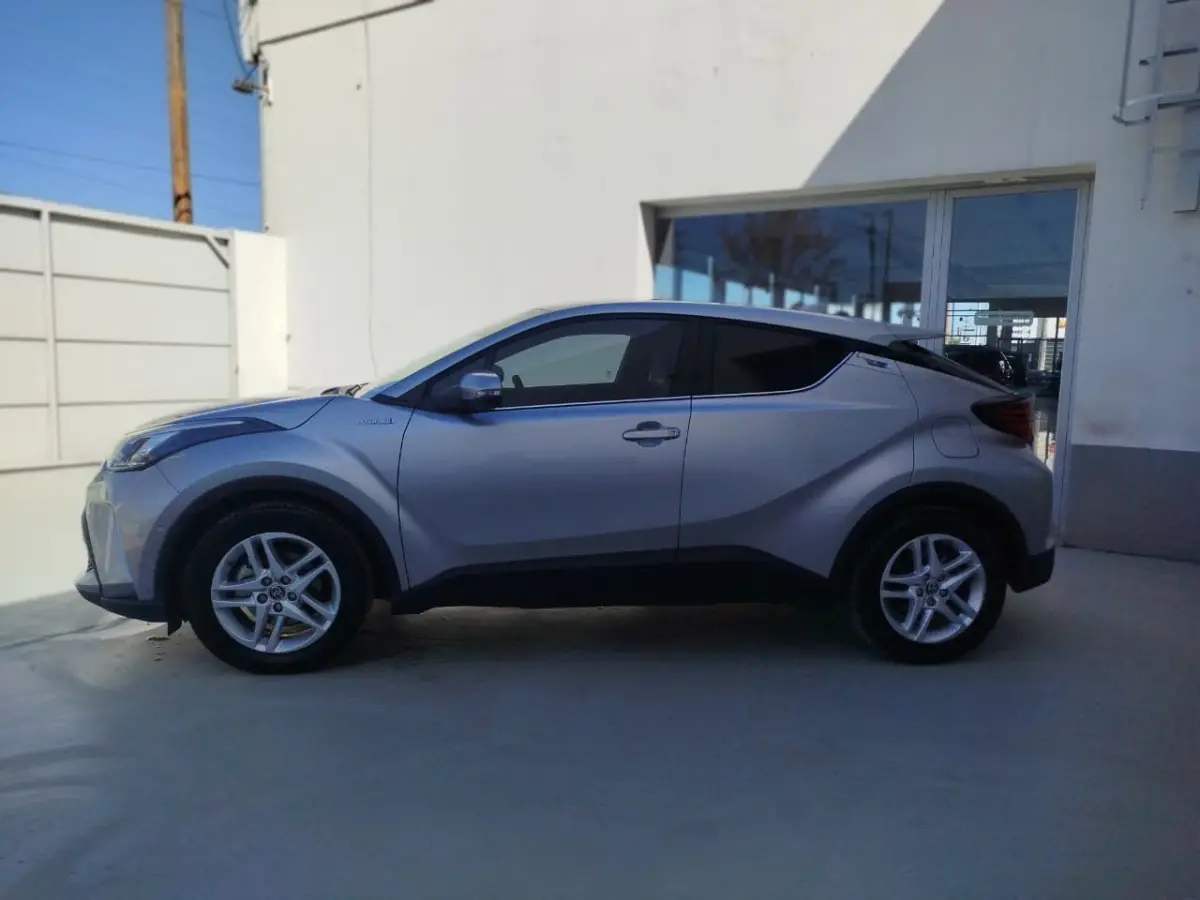 Toyota C-Hr Hv 1.8 Ecvt 2022 - foto 2