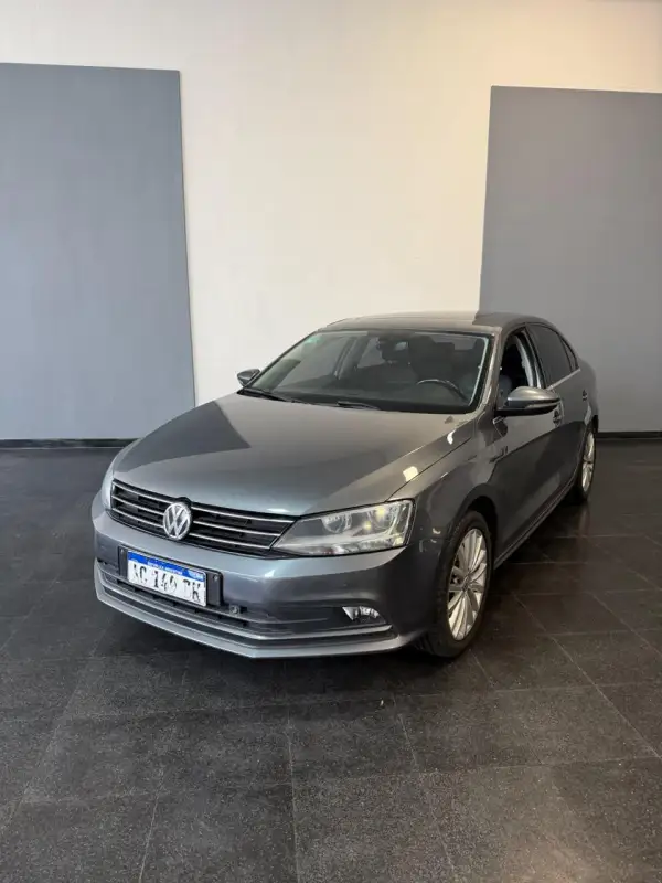 VOLKSWAGEN VENTO 2018 - foto 1