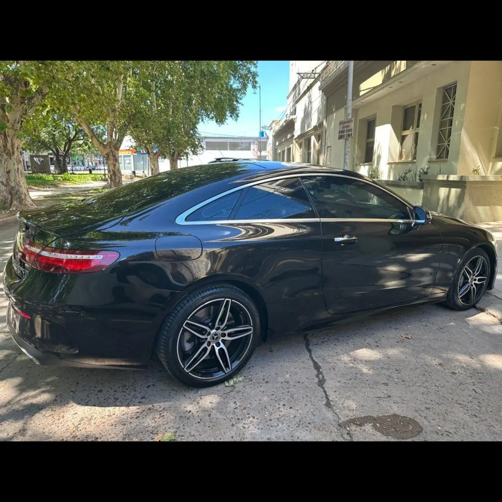 Mercedes Benz E400 4 Matic 2017 - foto 3