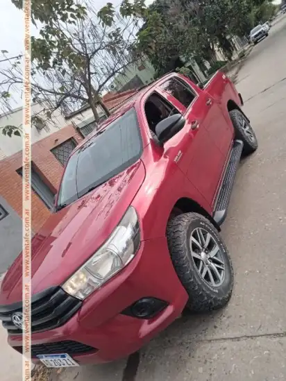 Toyota Hilux Muy Buena  2018 - foto 5