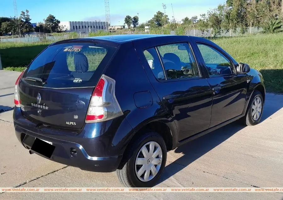 Renault Sandero - foto 2