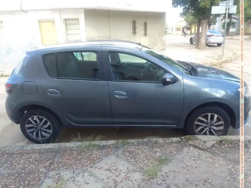Renault Sandero Intens 1.6  2026 - foto 1
