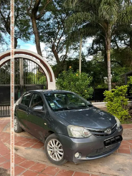 Toyota Etios 1.5 Xls -Efectivo-Transferencia - foto 2