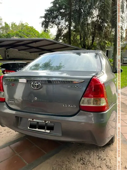 Toyota Etios 1.5 Xls -Efectivo-Transferencia - foto 3