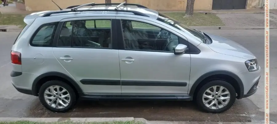 Volkswagen Suran Cross. 60000 Km. Dueño Directo  2014 - foto 2