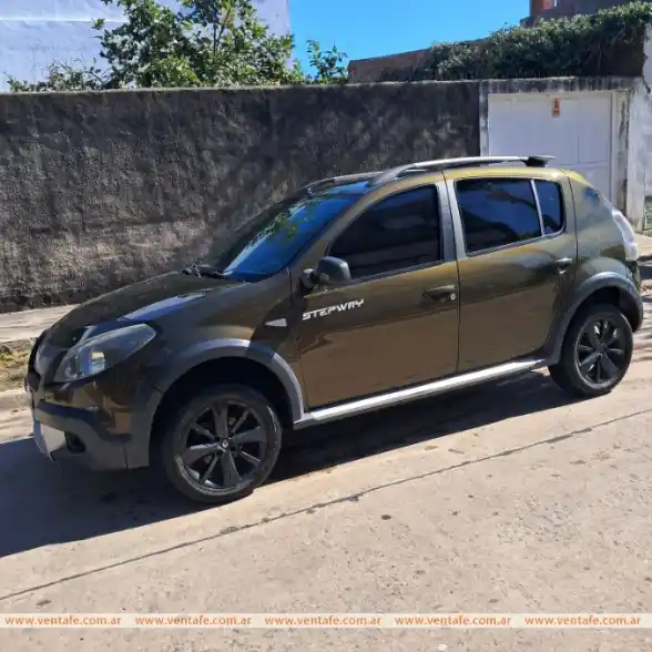 Renault Sandero Stepway GNC - foto 1