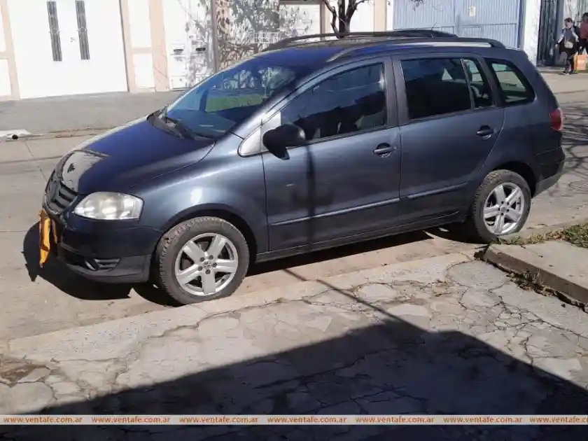Volkswagen Suran Trendline Modelo 2009.  2009 - foto 1