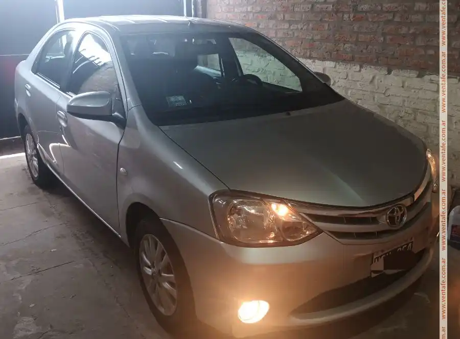 Toyota Etios Xls En Excelente Estado!! - foto 1