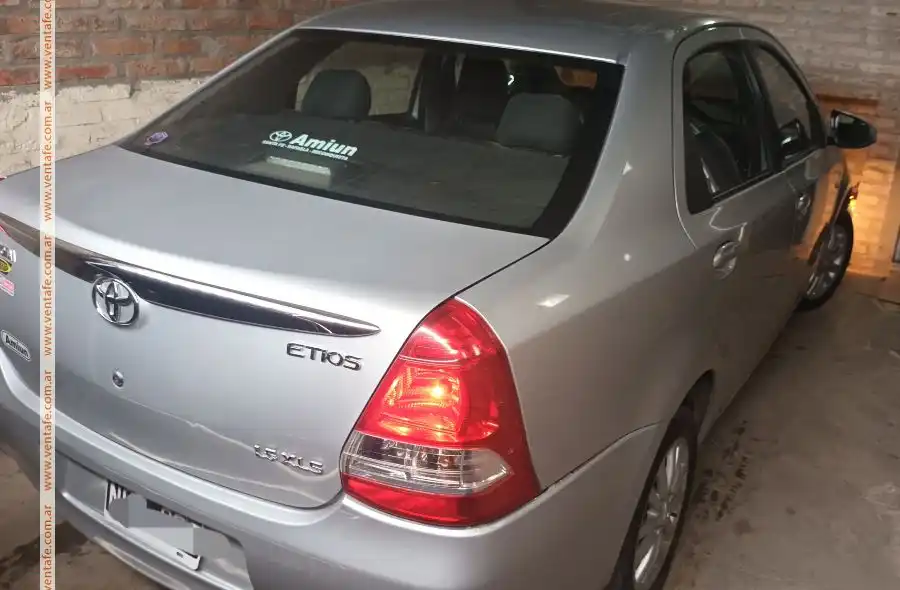 Toyota Etios Xls En Excelente Estado!! - foto 3