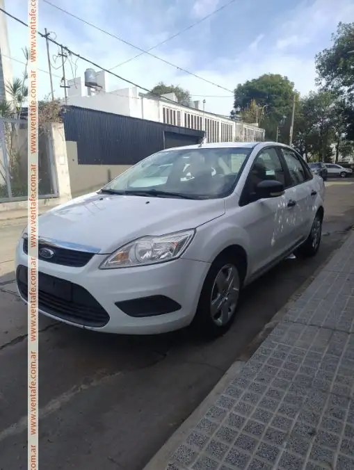 Ford Focus Exe 1.6 Style. Año 2012  2012 - foto 2