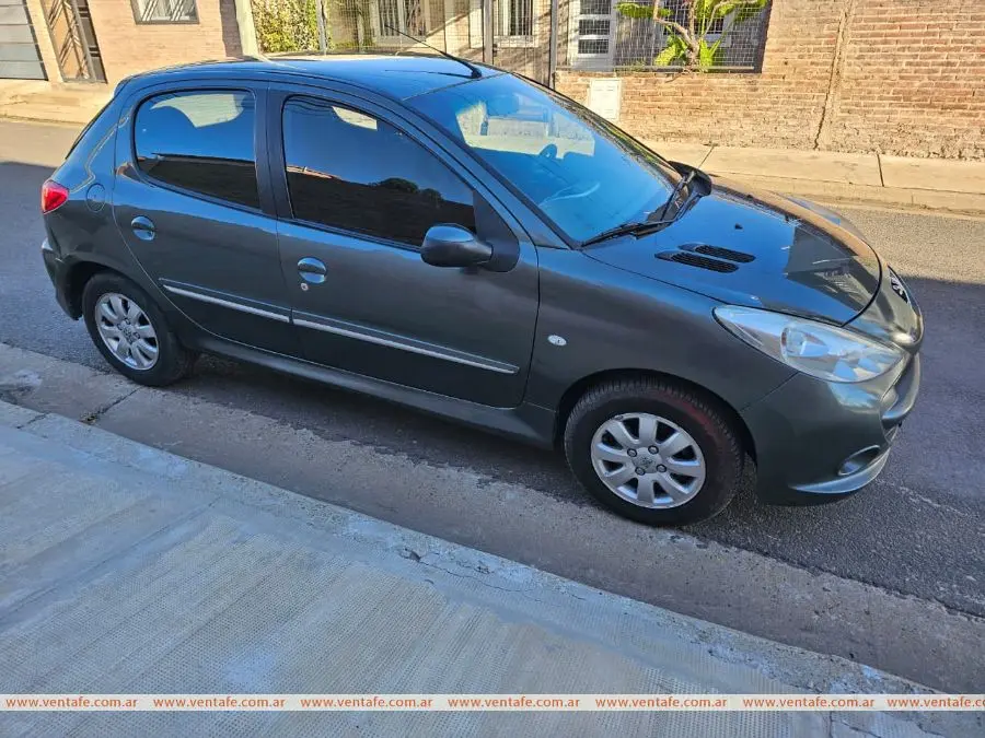 Peugeot 207 Compact 2011 1.4 Hdi (Diesel) 5P  2011 - foto 3