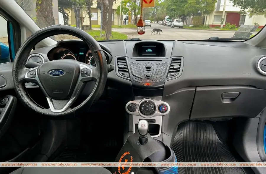 Ford Fiesta Kinetic Design Se 2017  2017 - foto 4