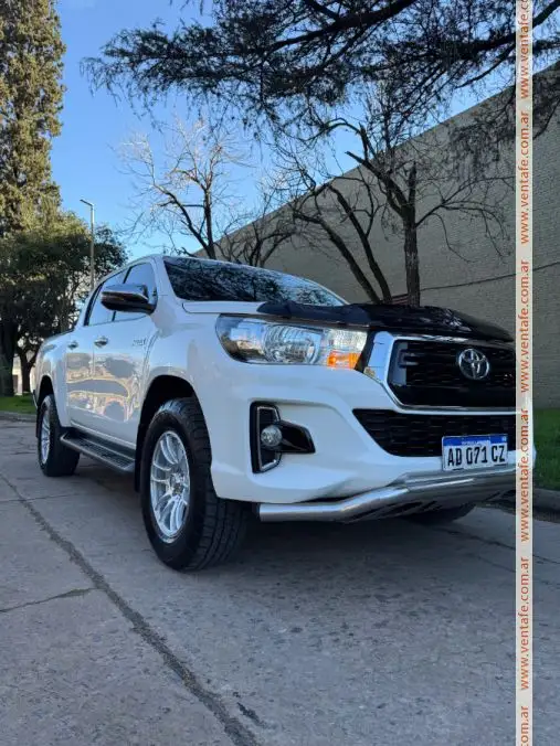 Toyota Hilux 2018 Srv  2018 - foto 1