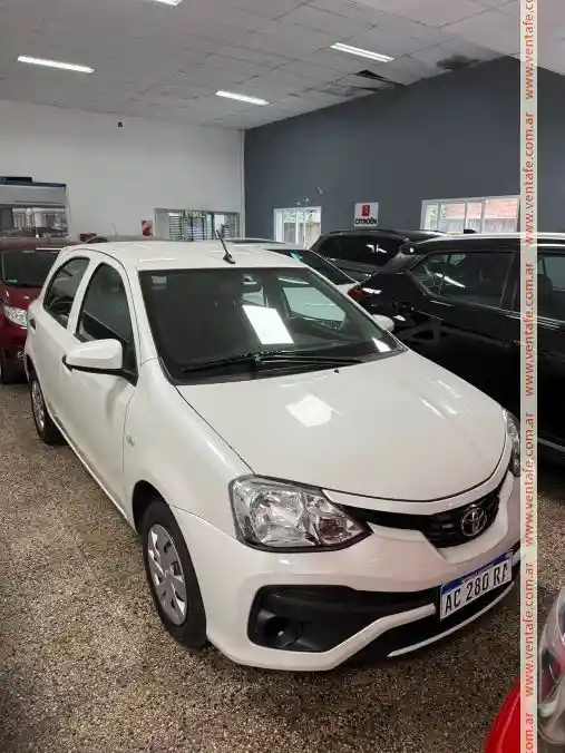 Toyota Etios 1.5 X 6Mt - foto 3