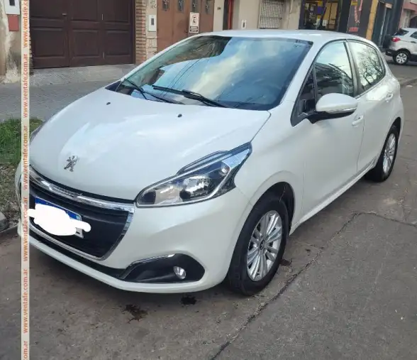 Peugeot 208  2018 - foto 1
