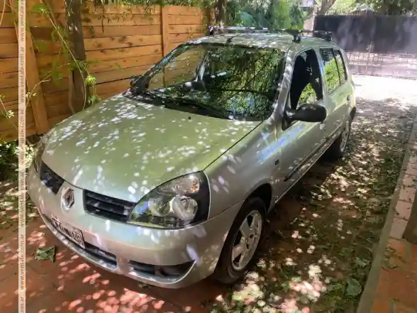 Renault Clio 1.2 Authentique Pack Ii – 5 Puertas  2012 - foto 2