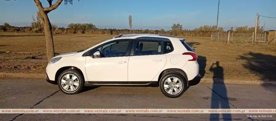 Peugeot 2008 Tiptronic Año 2016 Impecable.  2008 - foto 2