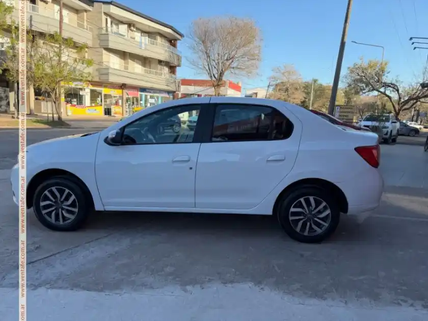 Renault Logan Ii Intens -2021  2021 - foto 2