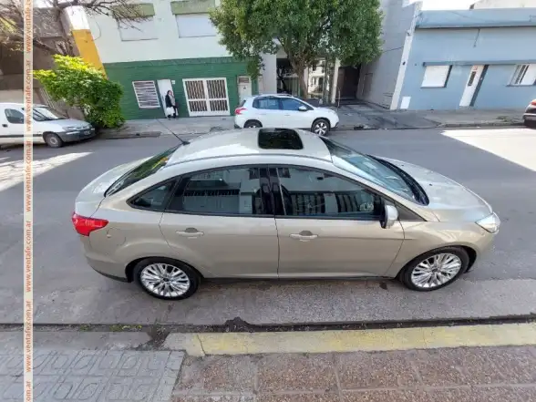 Ford Focus 3 2016 Se Plus 2.0L Nafta - 5Ta Manual  2016 - foto 3