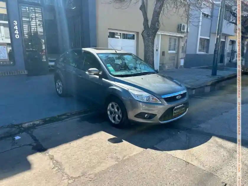 Ford Focus Guia 2.0 5P Impecable.!!!  2013 - foto 2
