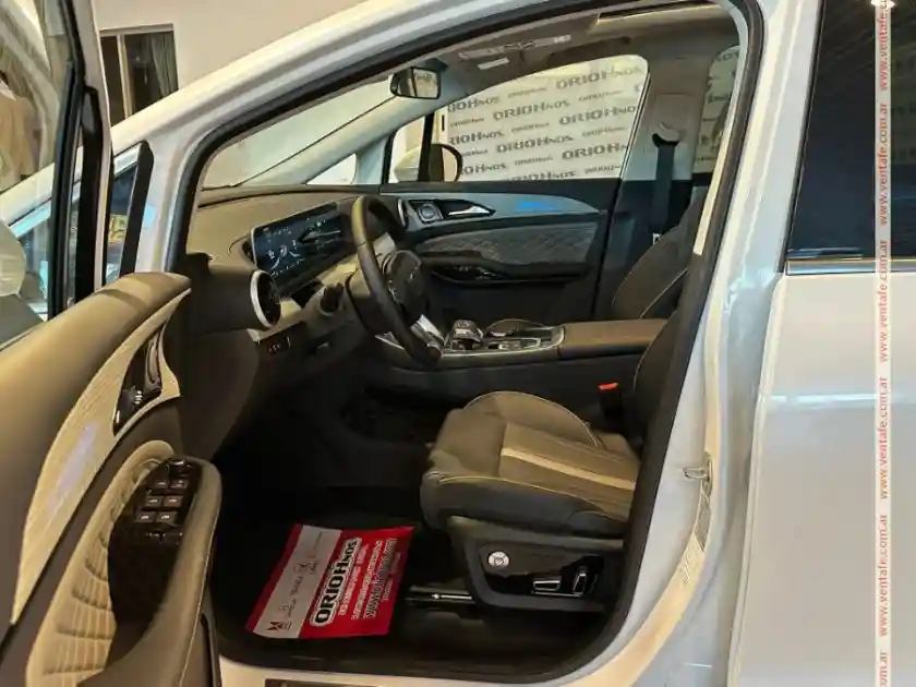 Mitsubishi Okm My2026 - foto 4