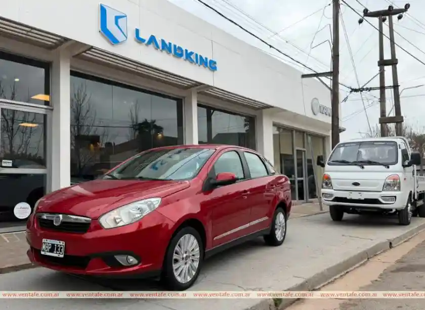 Fiat Grand Siena Essence 1.6 16V M/T 2013 Unico!  2013 - foto 1