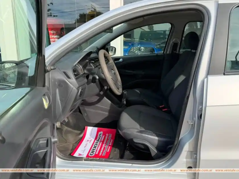 Volkswagen Voyage 1.6 Msi Manual Año 2017 48.000Km  2017 - foto 4