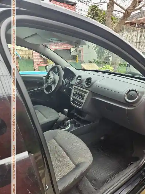 Volkswagen Voyage 1.6  2013 - foto 3