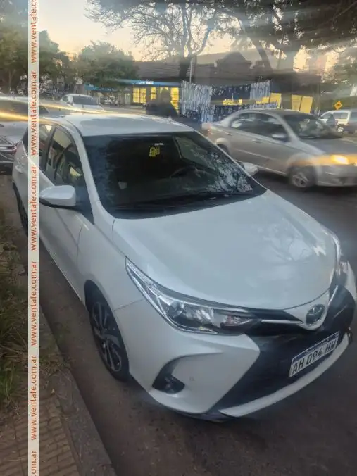 Toyota Yaris Xls+ Cvt 2025 17.000 Km  2025 - foto 2