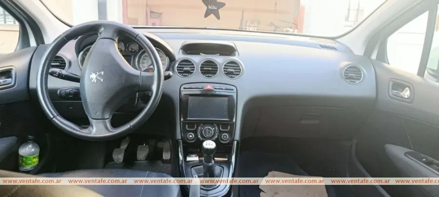 Peugeot 308 Allure Con Nav 2016.  2016 - foto 2