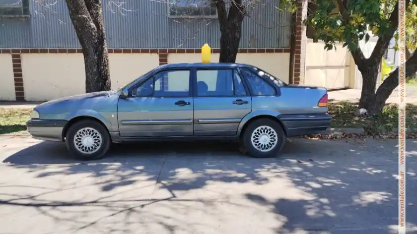 Ford Galaxy - foto 2
