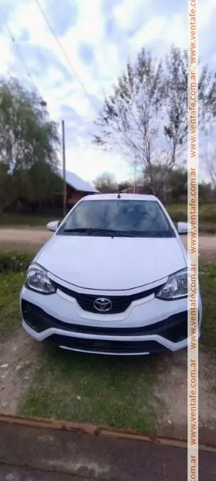 Toyota Etios X - foto 1
