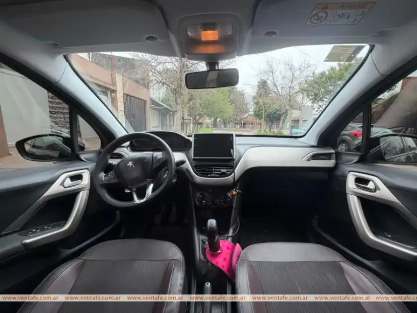 Peugeot 2008, Modelo Allure 1.6 - Año 2019  2008 - foto 4