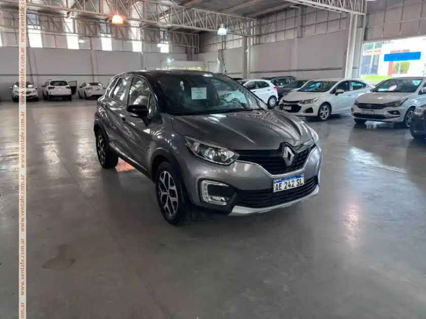 Renault Captur 2.0 16V Intens 6Mt - Año 2020 - 130.030Km  2020 - foto 2