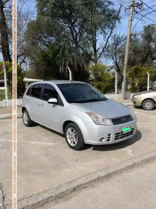 Ford Fiesta 2010  2010 - foto 2