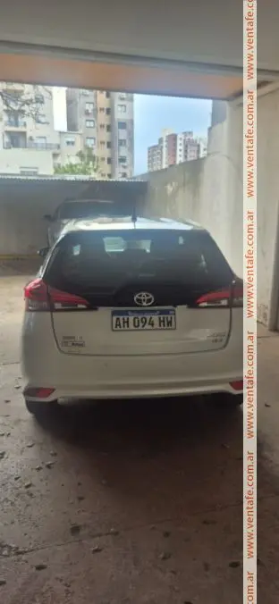 Toyota Yaris Xls+ Cvt 2025 17.000 Km  2025 - foto 3
