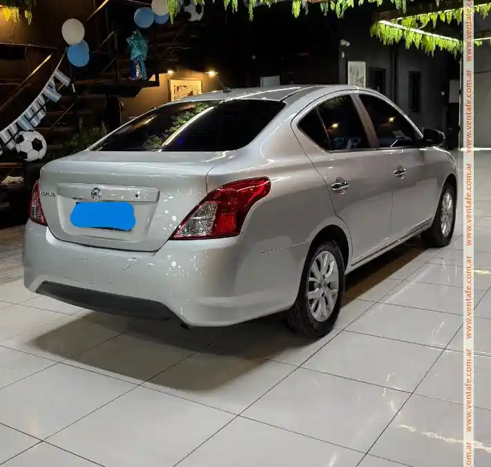 Nissan Versa 1.6 Advance V-Drive - foto 2